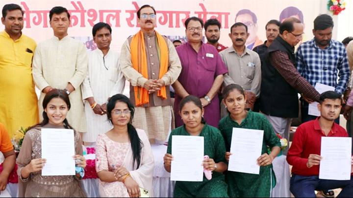 प्रधानमंत्री श्री मोदी के नेतृत्व में हो रहा है कौशल युक्त एवं बेरोजगार मुक्त भारत का निर्माण - राज्य मंत्री श्री टेटवाल